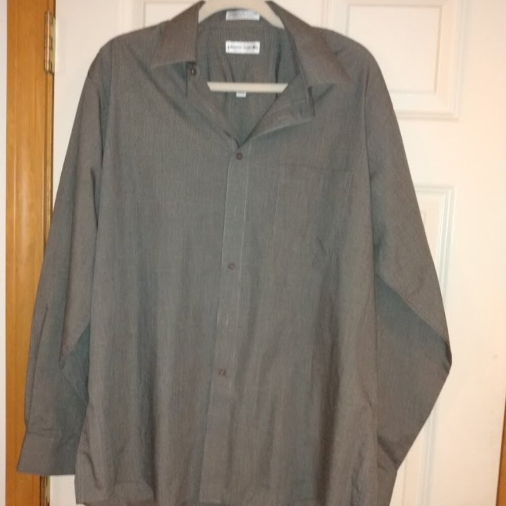 Pierre Cardin: Long sleeve gray shirt. Size 16/16.5, 34/35.